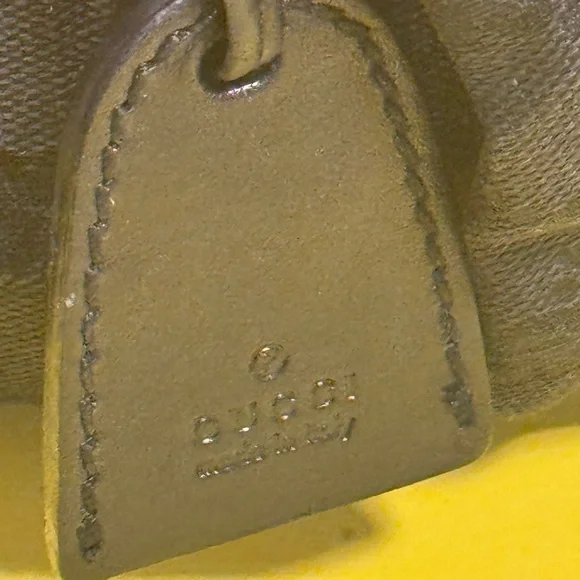 Gucci Black Monogram Tote hand bag comes with personal wallet in good condition - Picture 14 of 16